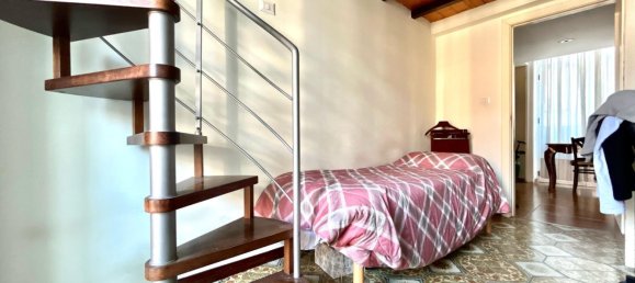 5 rooms Apartment in Portici, Italy No. 18150 19