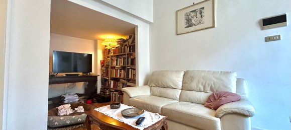 5 rooms Apartment in Portici, Italy No. 18150 12