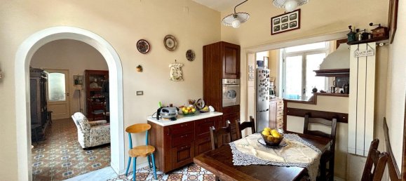 5 rooms Apartment in Portici, Italy No. 18150 6
