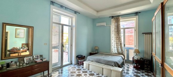 5 rooms Apartment in Portici, Italy No. 18150 15