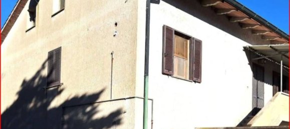 3 Schlafzimmer Wohnung in Pomarance, Italy, Nr. 374732 4