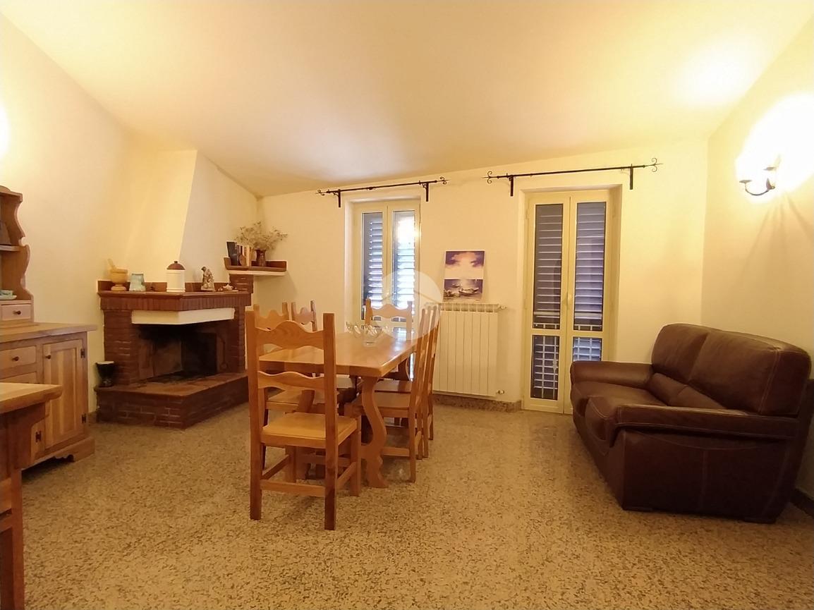 3 rooms Apartment in Trevi nel Lazio, Italy No. 3103
