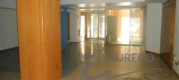 Propiedad comercial en León, Spain 219 m² No. 75239 5