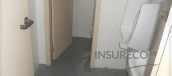 Propiedad comercial en León, Spain 219 m² No. 75239 7