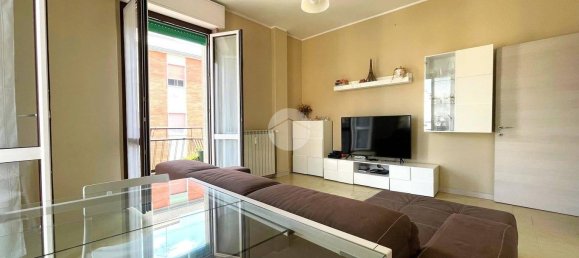 Apartamento de 2 dormitorios en Corsico, Italy No. 343510 4