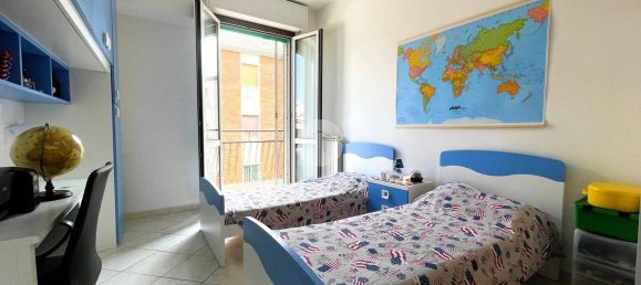 Apartamento de 2 dormitorios en Corsico, Italy No. 343510 12
