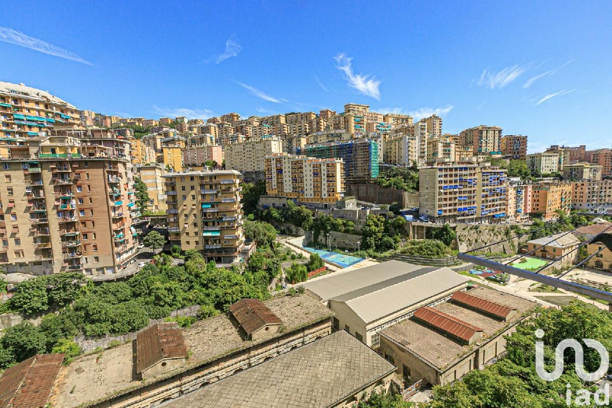 Apartamento de 2 dormitorios en Genoa, Italy No. 391235