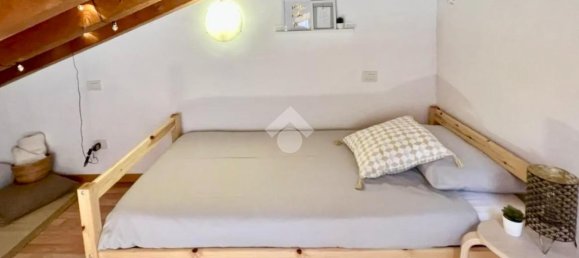 Studio in Verona, Italy No. 9456 46