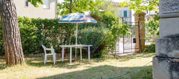 5 rooms Apartment in Cupramontana, Italy No. 1748 4