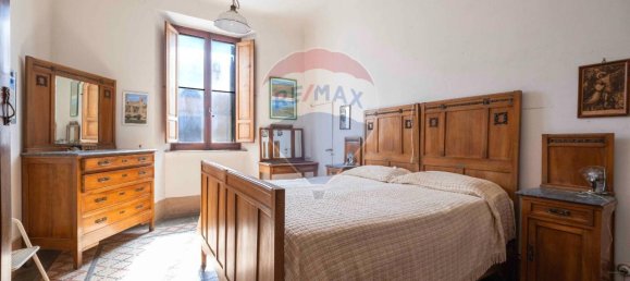 5 rooms Apartment in Cupramontana, Italy No. 1748 9