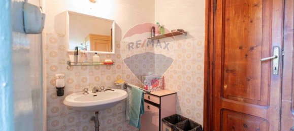 5 rooms Apartment in Cupramontana, Italy No. 1748 11