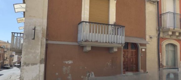 4 bedrooms Building in Scordia, Italy No. 290738 4