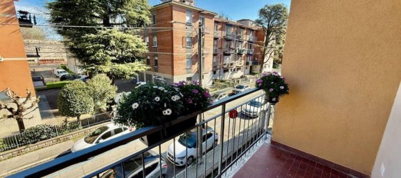3 rooms Apartment in Bologna, Italy No. 38782 17