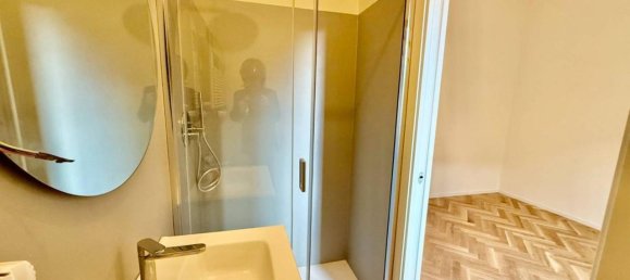 3 rooms Apartment in Bologna, Italy No. 38782 14