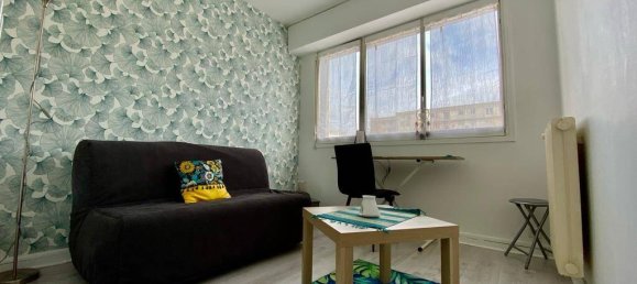 2 bedrooms Apartment in Tours, France No. 39561 3