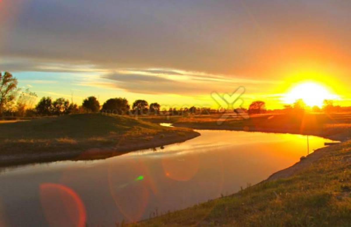 Земельный участок в Пилар, Аргентина № 33225