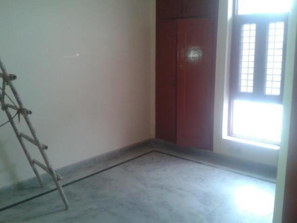 Studio in Faridabad, India, Nr. 2970