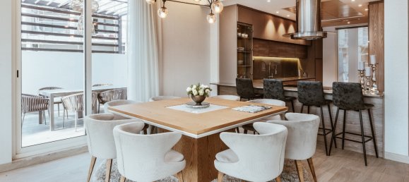 4 bedrooms Villa in Dubai, UAE No. 160 13