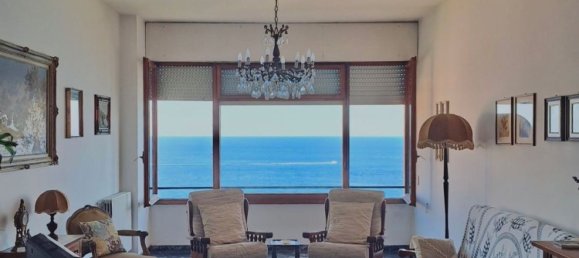 4 bedrooms Apartment in Varazze, Italy No. 381634 4