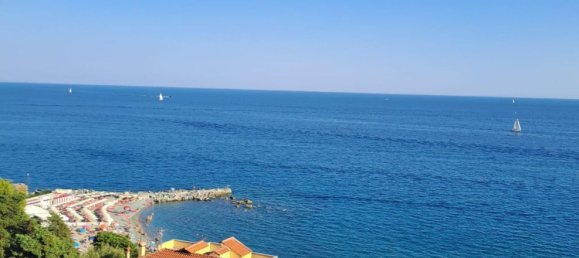 4 bedrooms Apartment in Varazze, Italy No. 381634 12