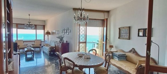 4 bedrooms Apartment in Varazze, Italy No. 381634 2