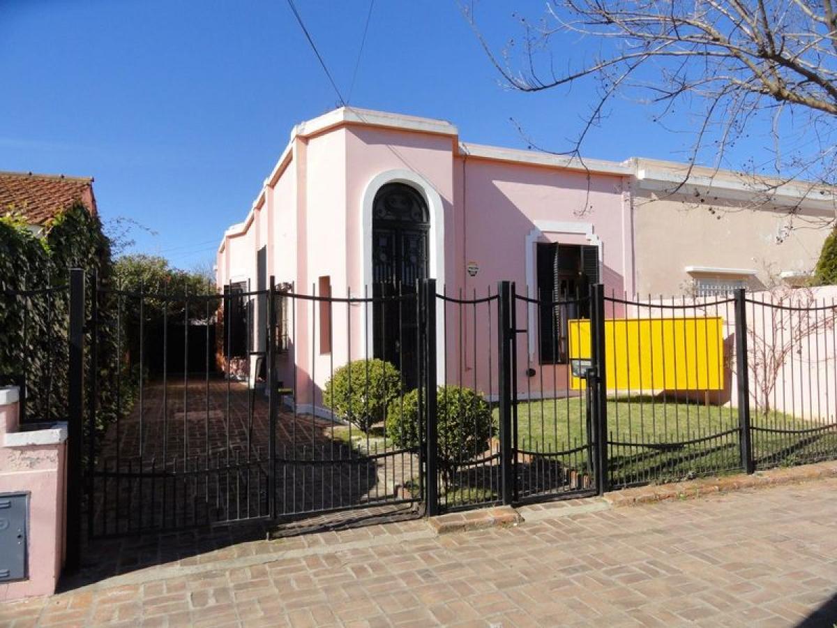 3 bedrooms House in Buenos Aires, Argentina No. 88337