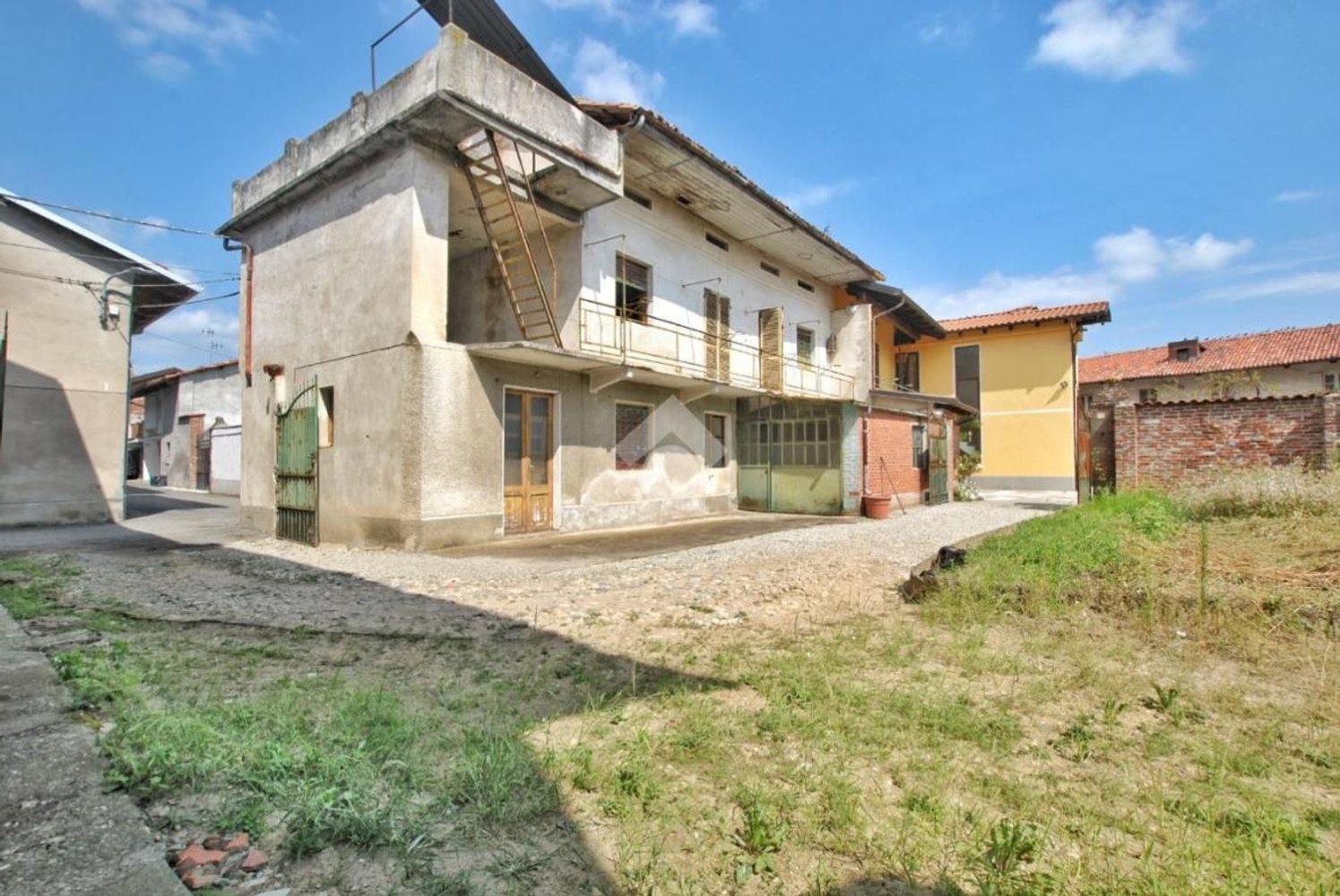 5 Schlafzimmer Haus in Cigliano, Italy, Nr. 349109