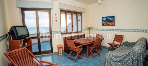 2 bedrooms Apartment in Brancaleone, Italy No. 114415 8