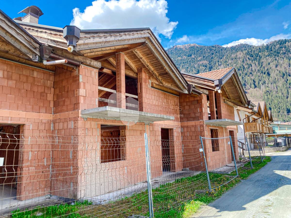 3 chambres Appartement à Pinzolo, Italy No. 109472