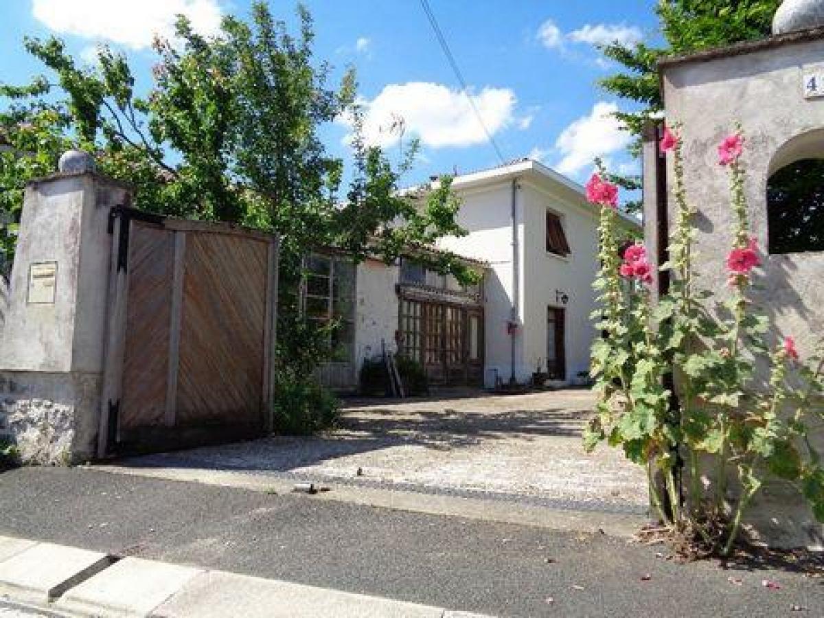 4 chambres Maison à Soyaux, France No. 25675
