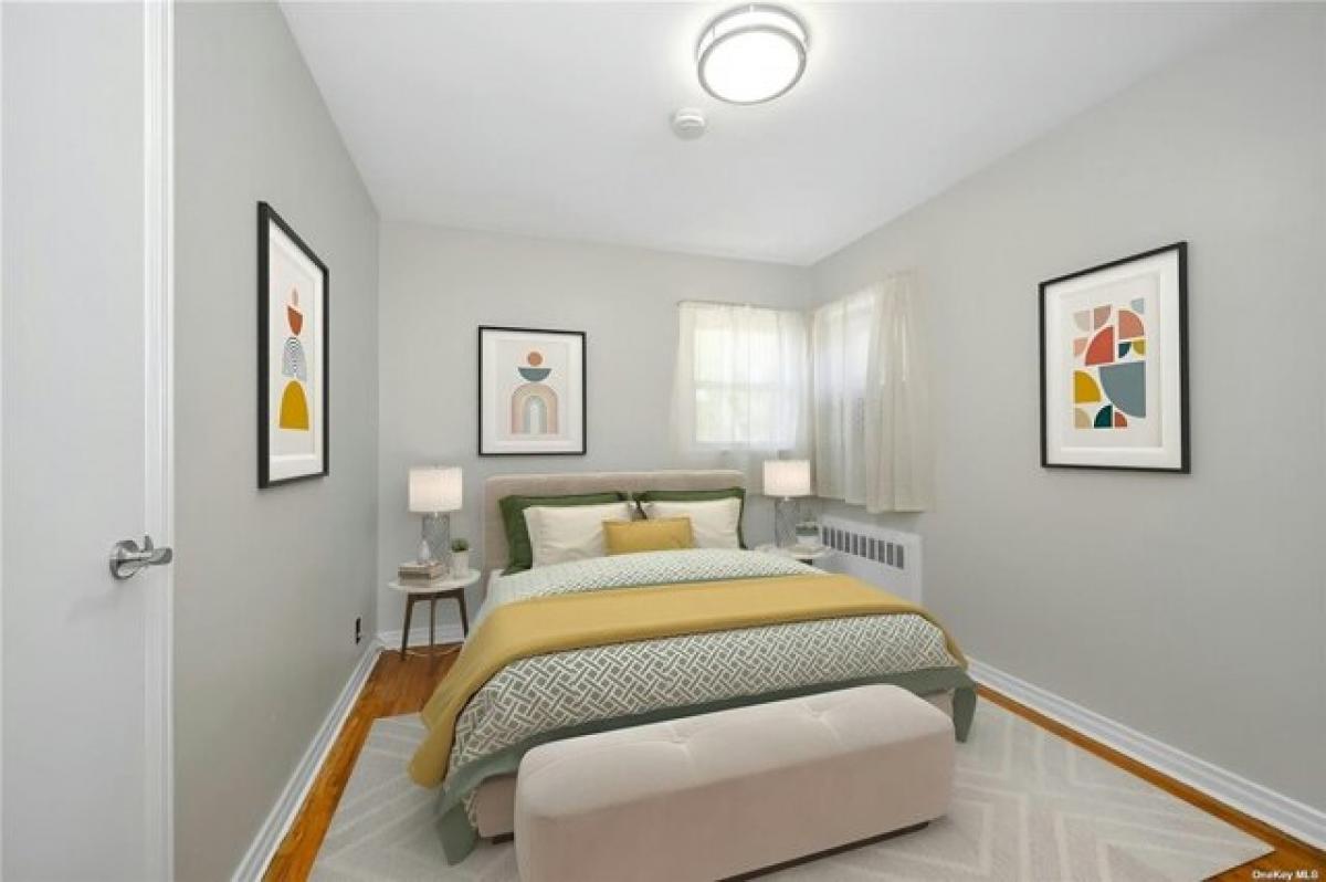 4 bedrooms House in Glen Oaks, USA No. 218102