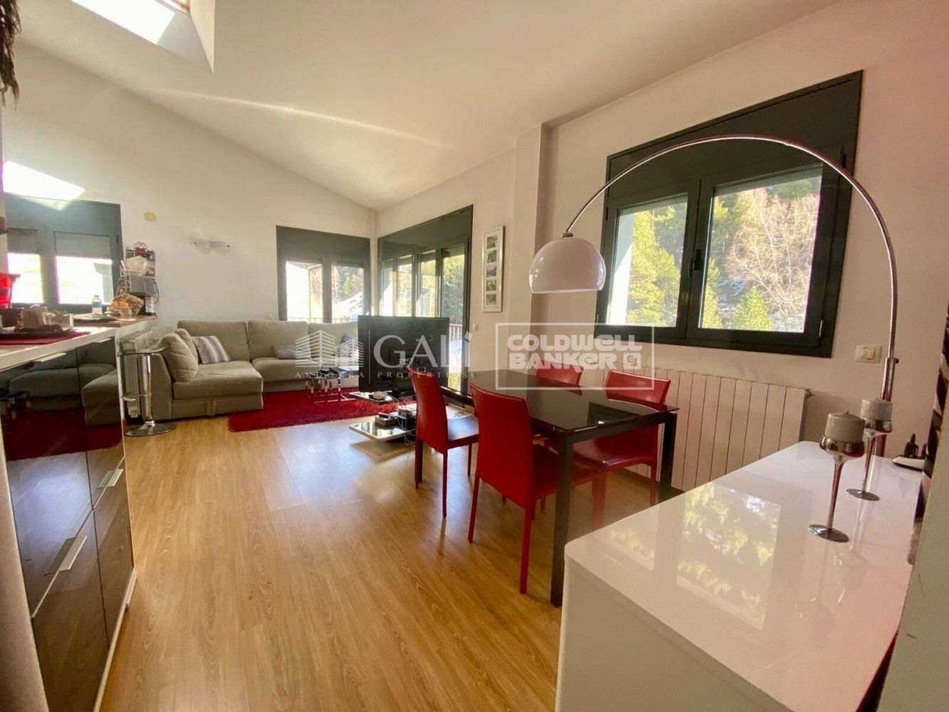 2 Schlafzimmer Penthouse in Principado De Andorra (Ninguna Poblacion Tiene C.P.), Spain, Nr. 294744