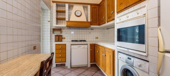 4 rooms Apartment in Rome, Italy No. 29479 16