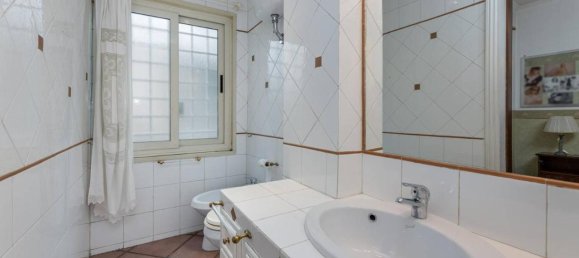 4 rooms Apartment in Rome, Italy No. 29479 14