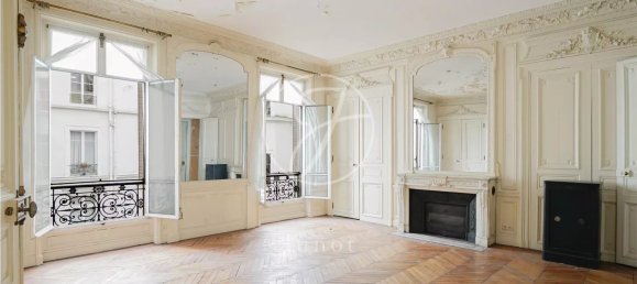 5 bedrooms Apartment in Paris, France No. 131348 4