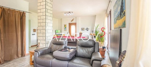 Villa de 4 dormitorios en Soldano, Italy No. 171017 16