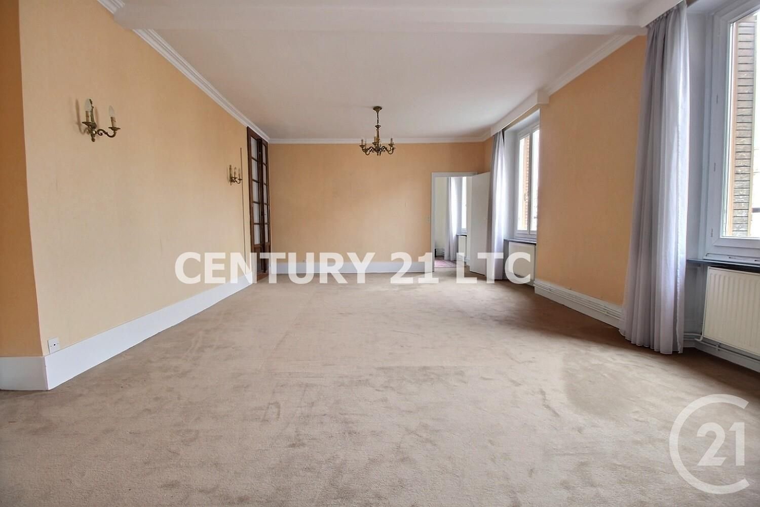 2 bedrooms Apartment in Charenton-le-Pont, France No. 136216