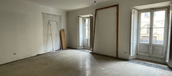 3 rooms Apartment in Milan, Italy No. 336921 2