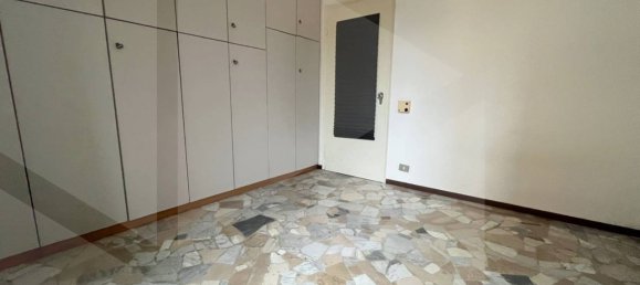 1-salle Propriété commerciale à San Donato Milanese, Italy No. 17706 31