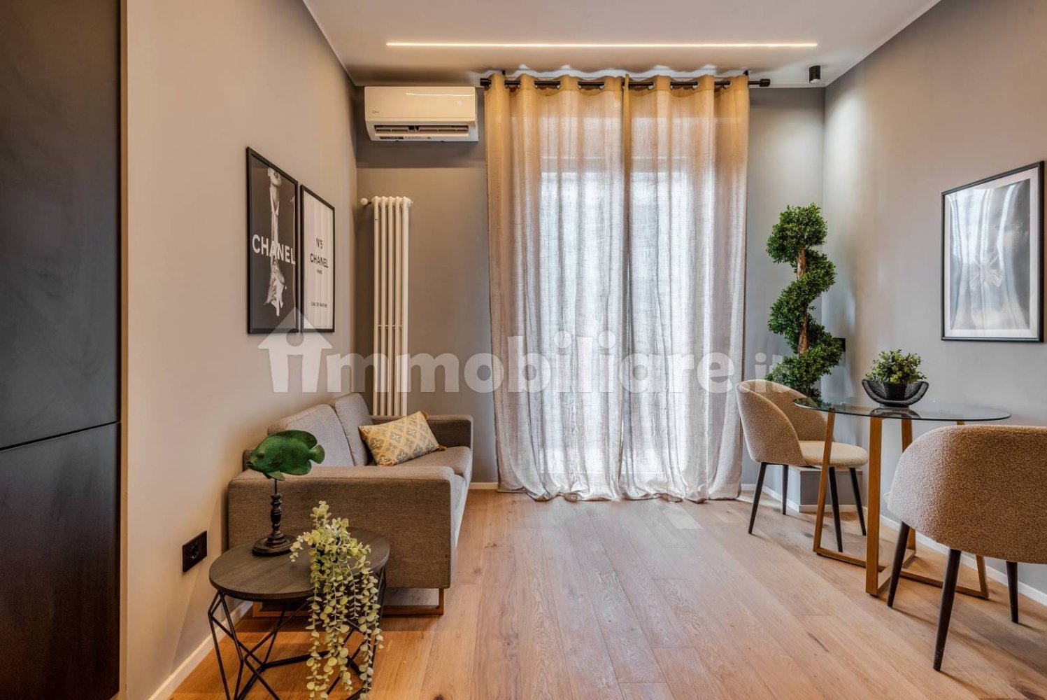 2 Schlafzimmer Wohnung in Milan, Italy, Nr. 331009