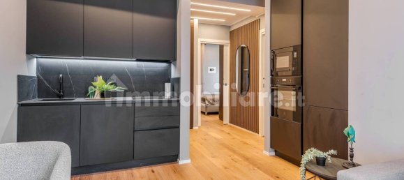 2 Schlafzimmer Wohnung in Milan, Italy, Nr. 331009 4