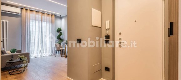 2 Schlafzimmer Wohnung in Milan, Italy, Nr. 331009 9