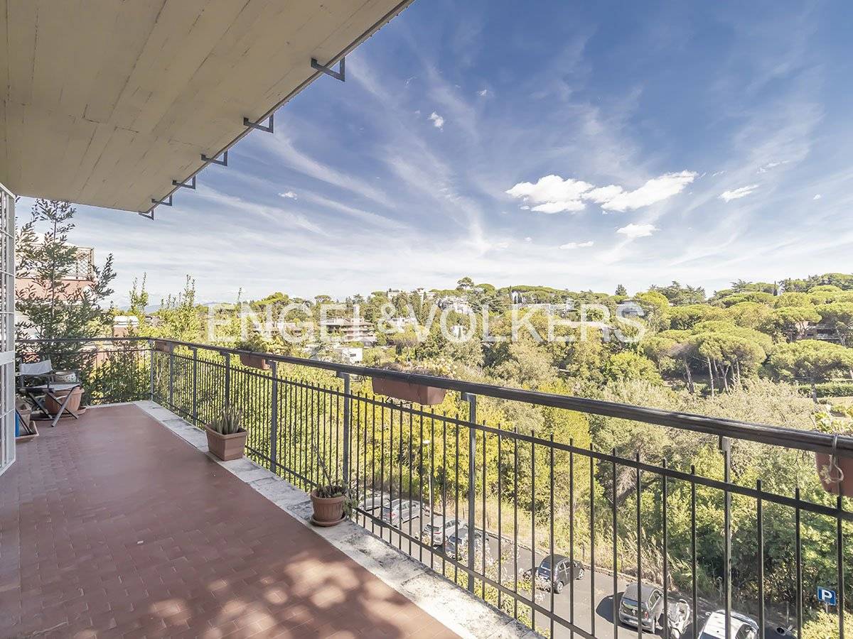 2 bedrooms Apartment in Rome, Italy No. 391715