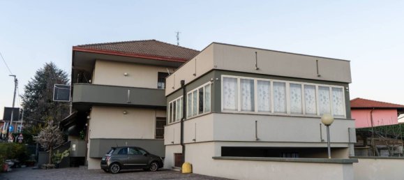 5 rooms Commercial property in Cermenate, Italy No. 173227 7