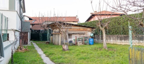 5 rooms Commercial property in Cermenate, Italy No. 173227 2