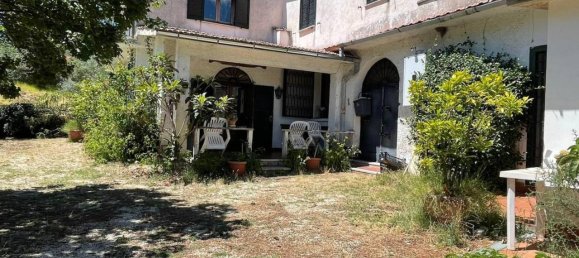 4-Zimmer Villa in Montopoli di Sabina, Italy, Nr. 153926 2