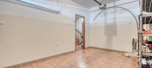 Дом с 4 спальнями в Матозиньюш, Португалия № 25545 9