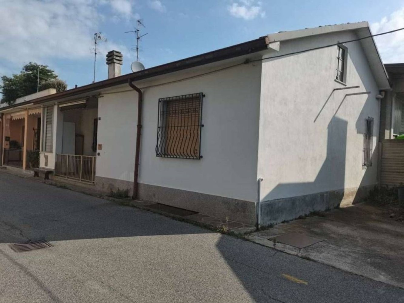 Квартира с 3 комнатами в Макерио, Италия № 7712