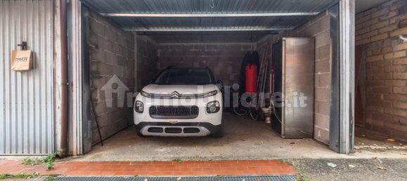 3 bedrooms Apartment in Rome, Italy No. 317544 23