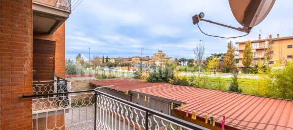 3 bedrooms Apartment in Rome, Italy No. 317544 16